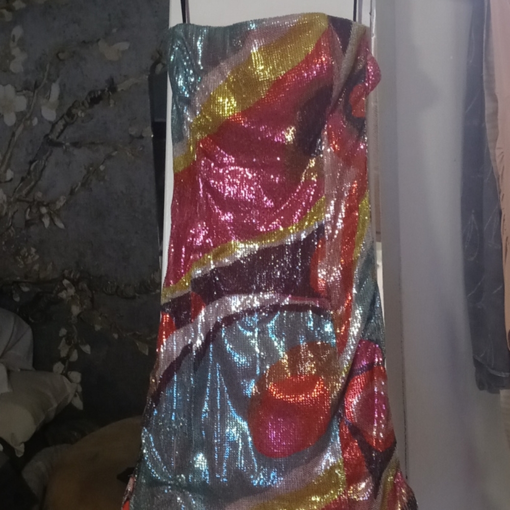 Sexy strapless sequin dress
